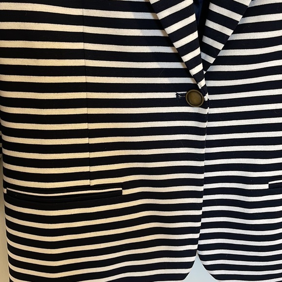 L navy & white stripe jacket. 3/4 sleeve. Aeropostale - Picture 3 of 6